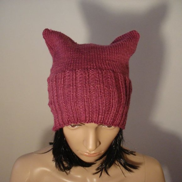 Pussy Hat - Picture 2 of 10